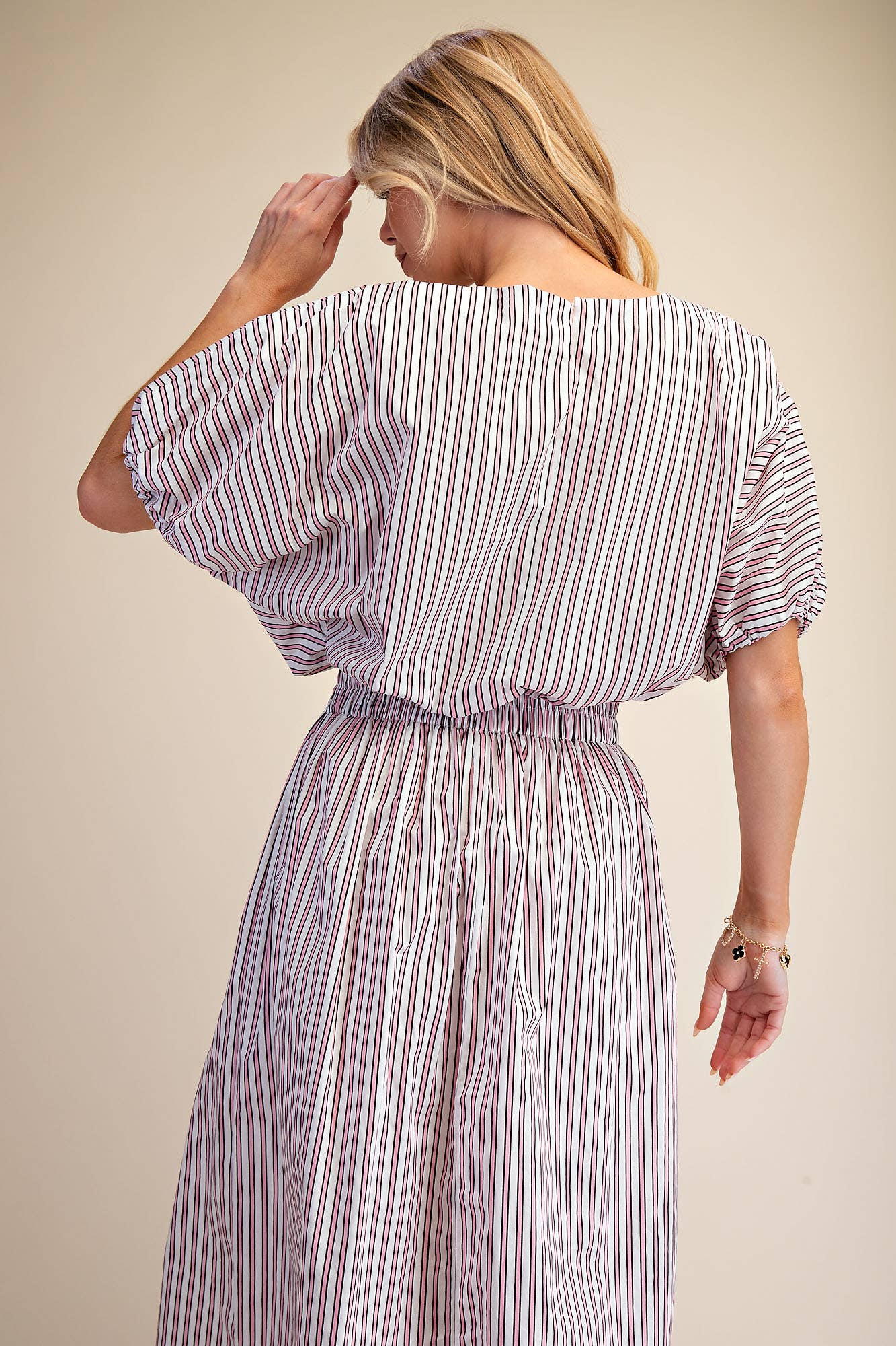 Round Neck Elastic Waist Balloon Crop Top