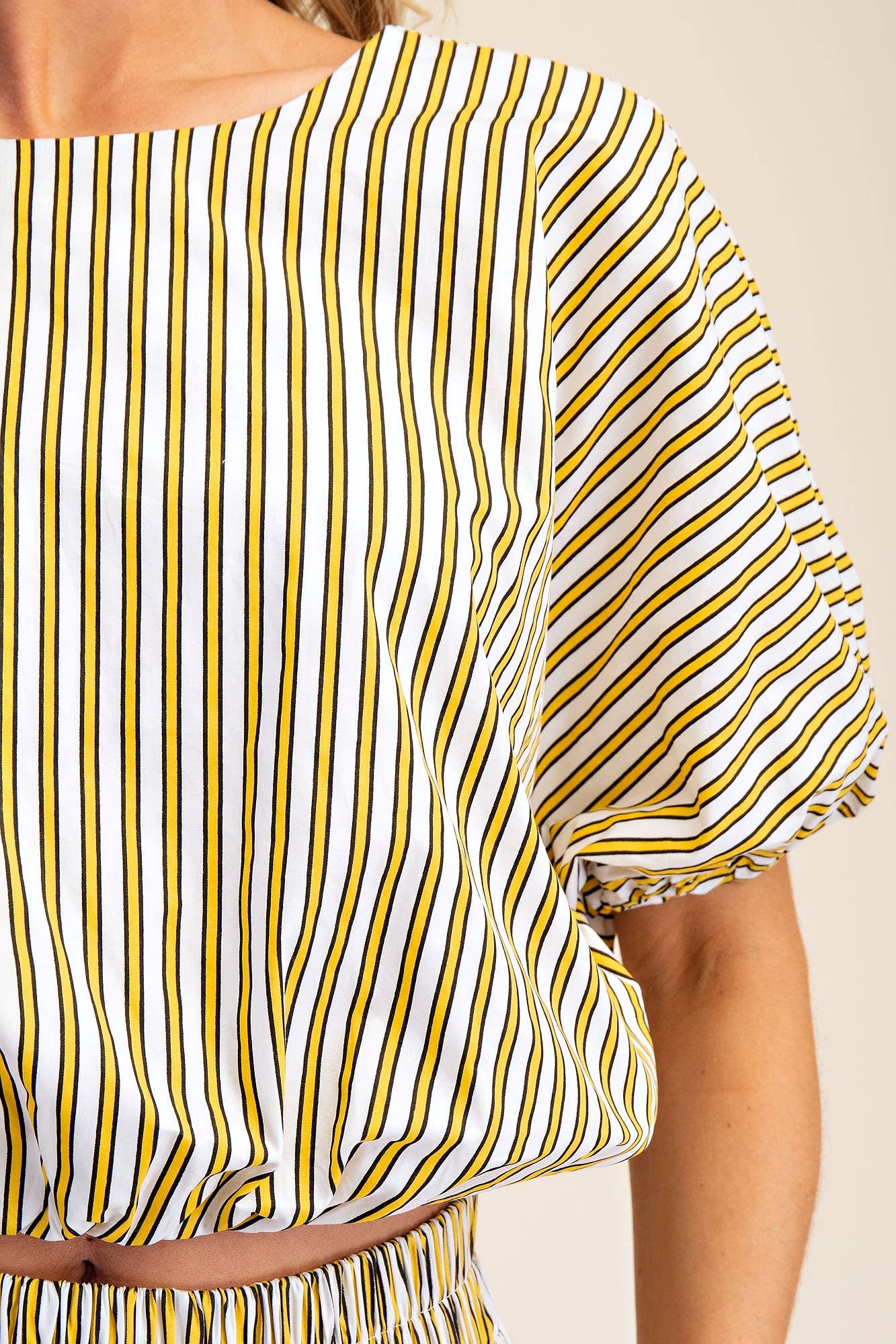 Round Neck Elastic Waist Balloon Crop Top