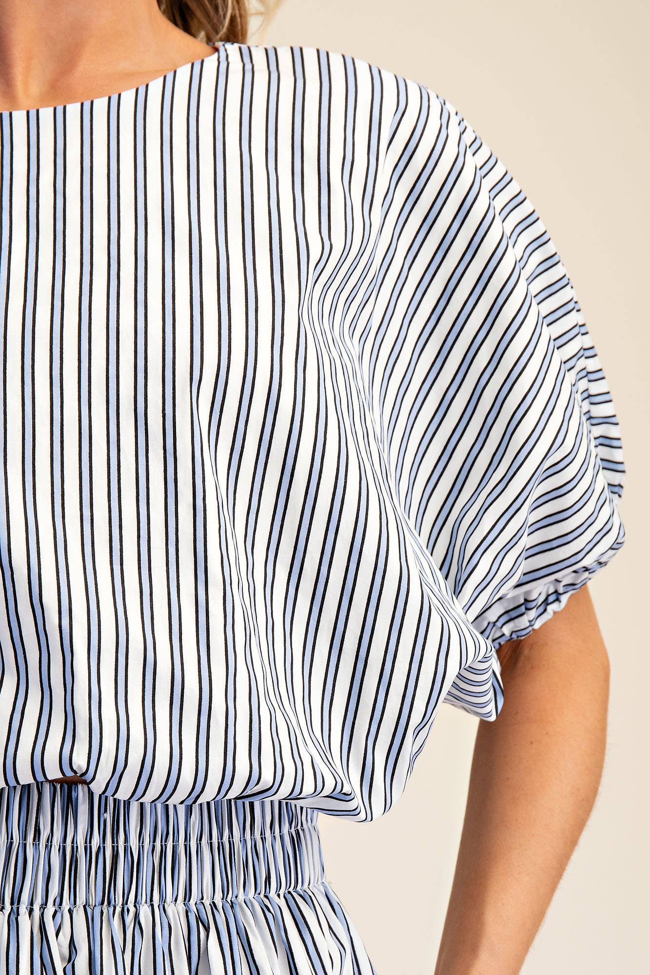 Round Neck Elastic Waist Balloon Crop Top