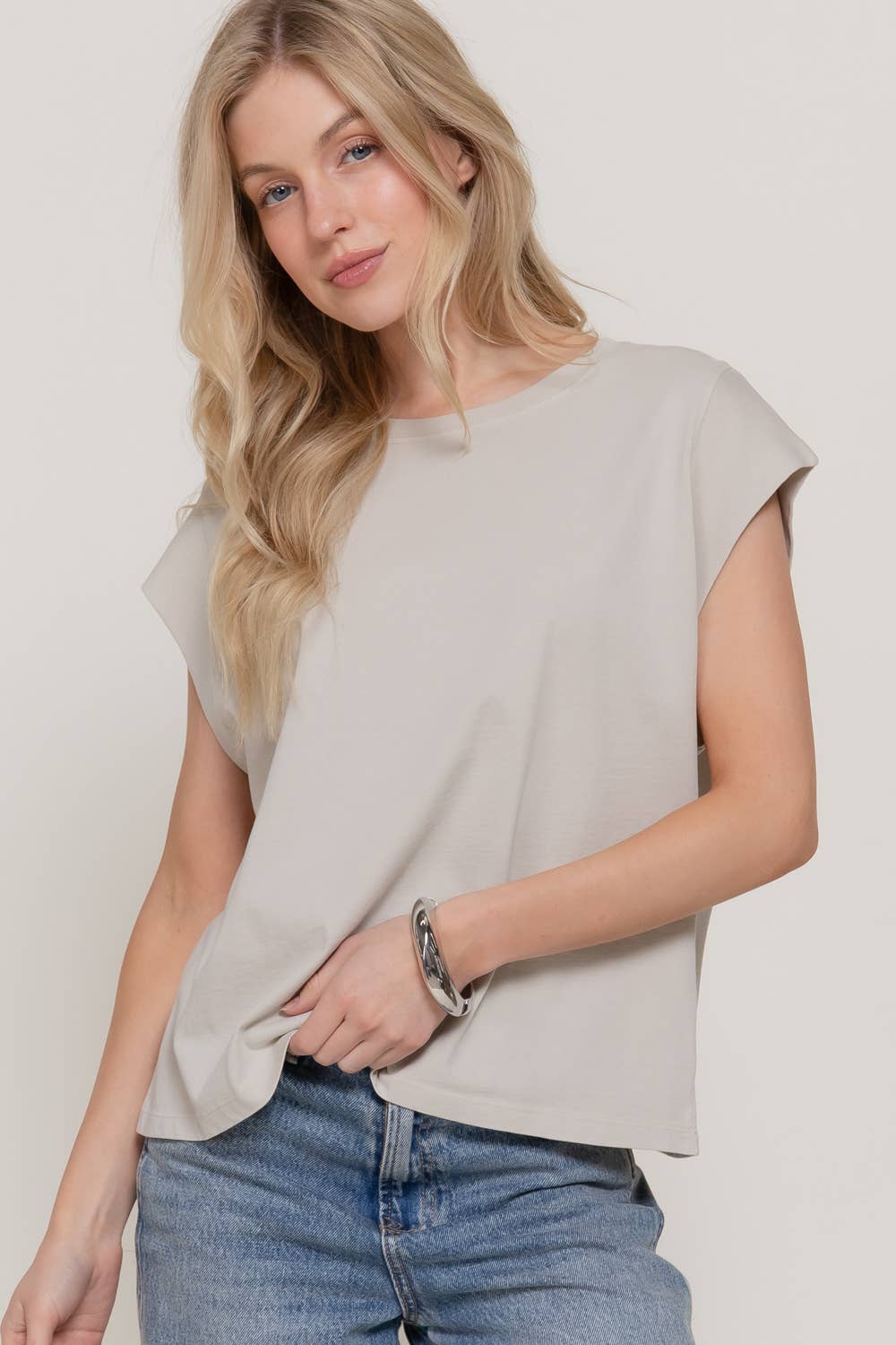Sleeveless Round Neck Tee
