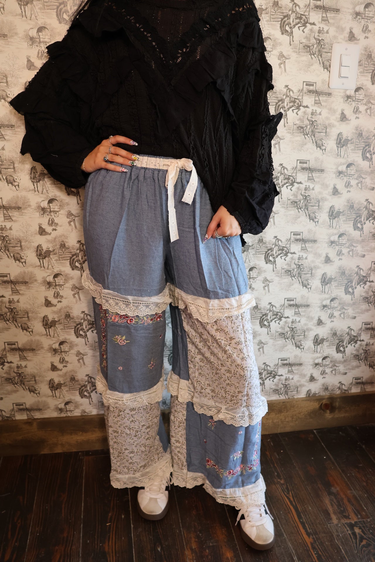 The Arrow Pant