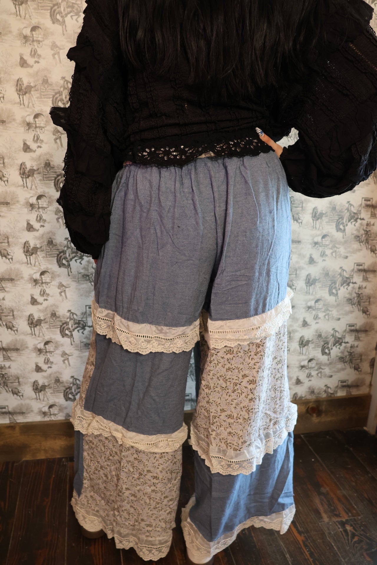 The Arrow Pant