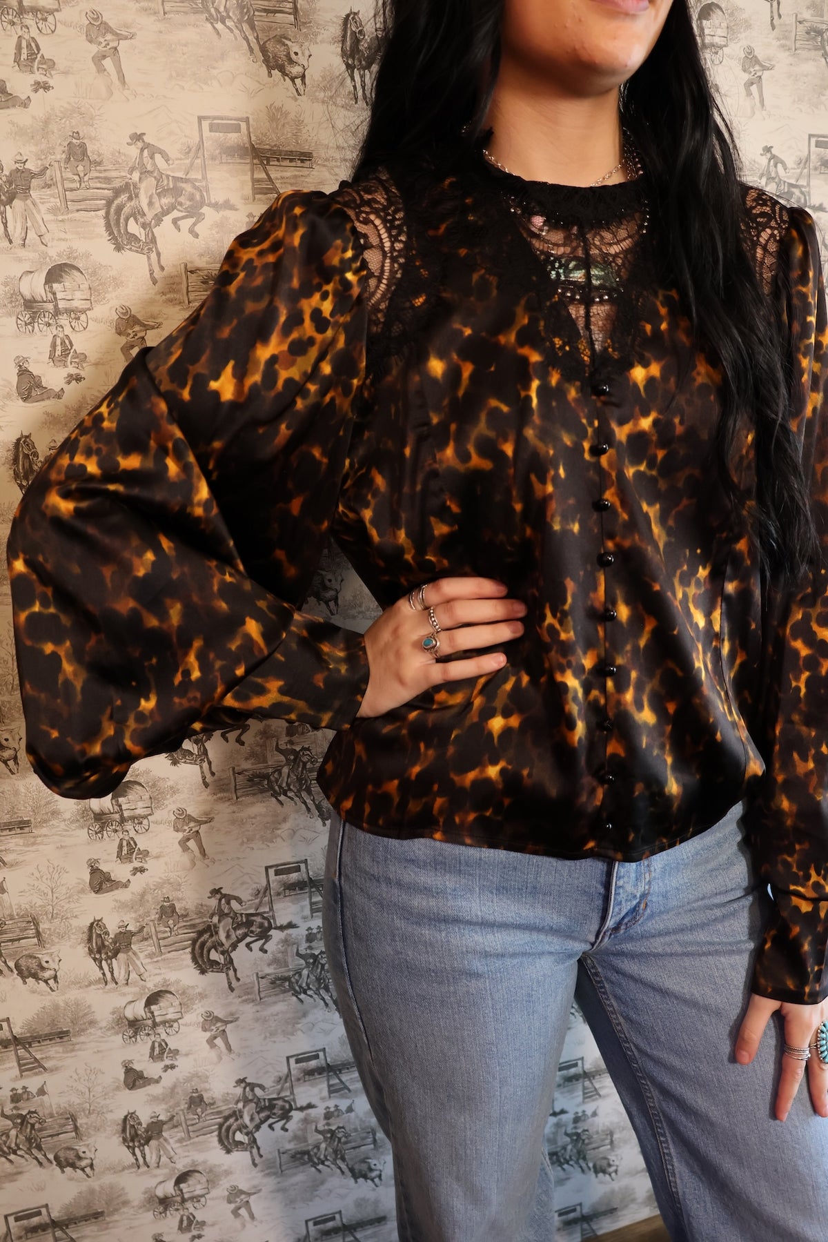 Bijoux Shell Blouse