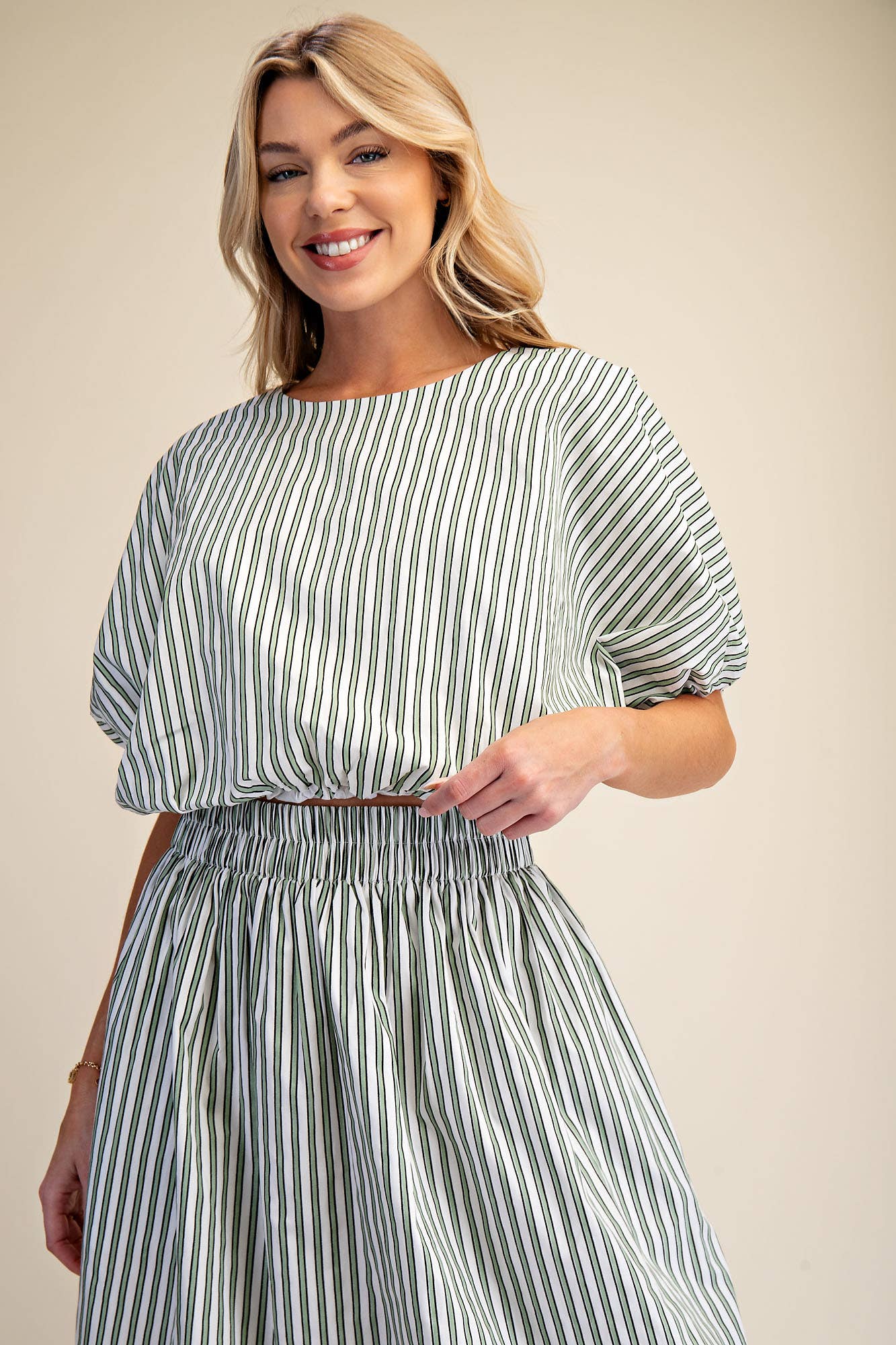 Round Neck Elastic Waist Balloon Crop Top