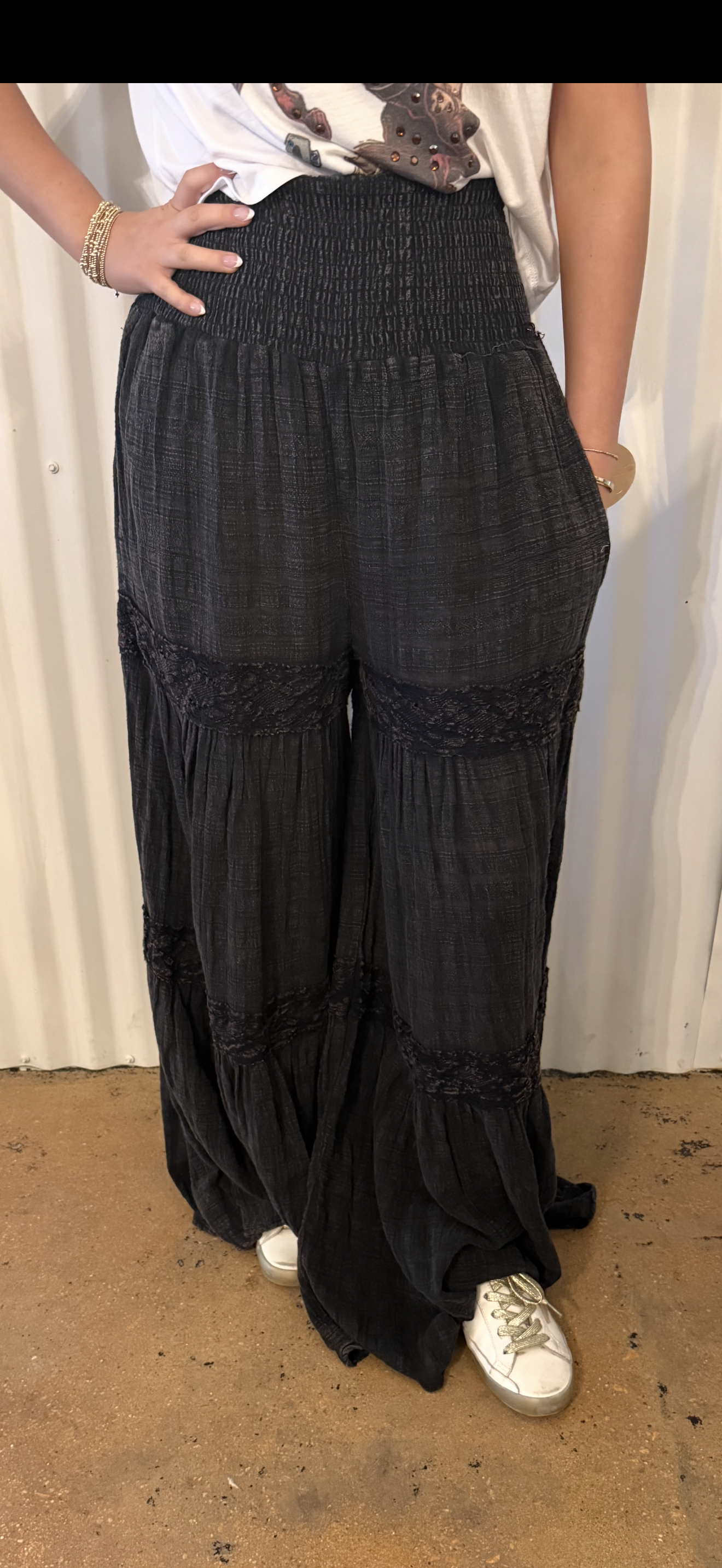Washed Tiered Crinkle Pants Black
