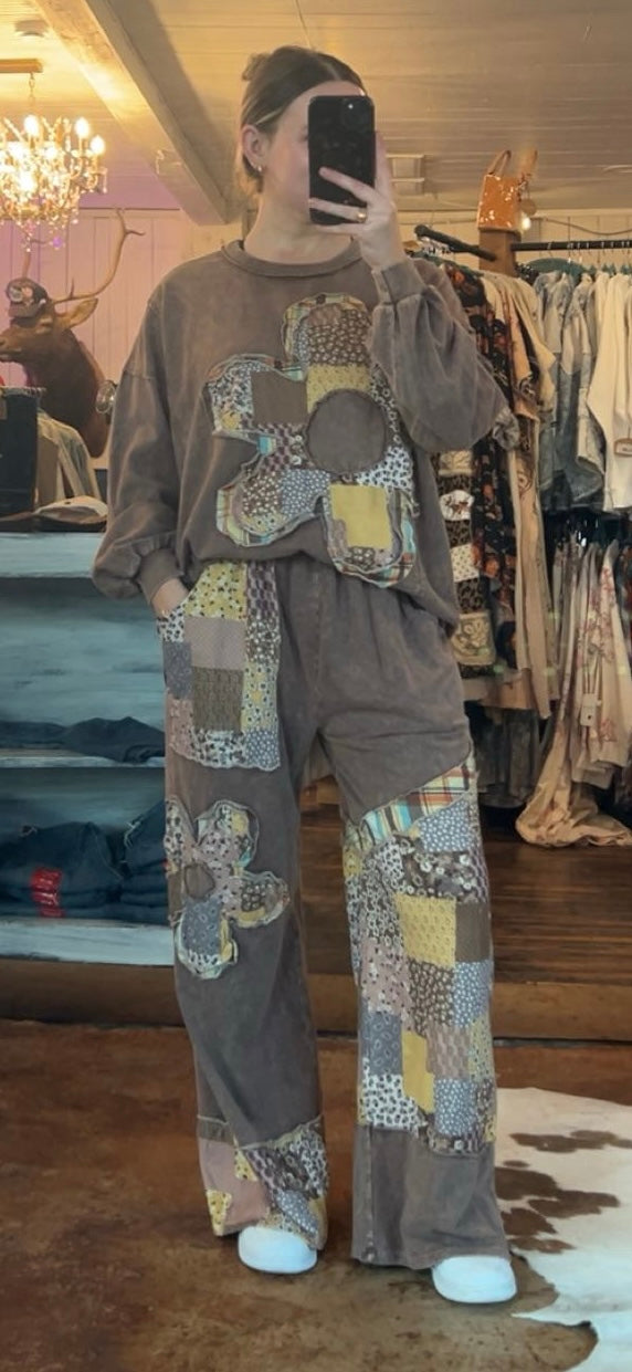 Boho Patch Daisy Lounge Pants