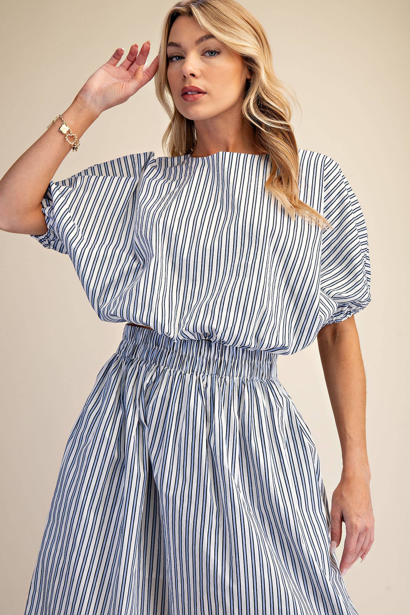 Round Neck Elastic Waist Balloon Crop Top
