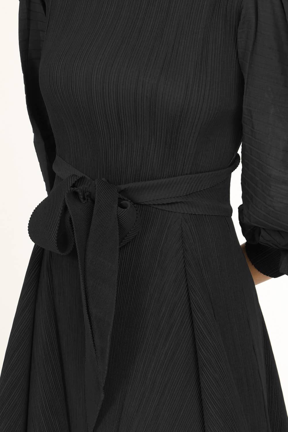Bowtie Waist Pleats Maxi Dress