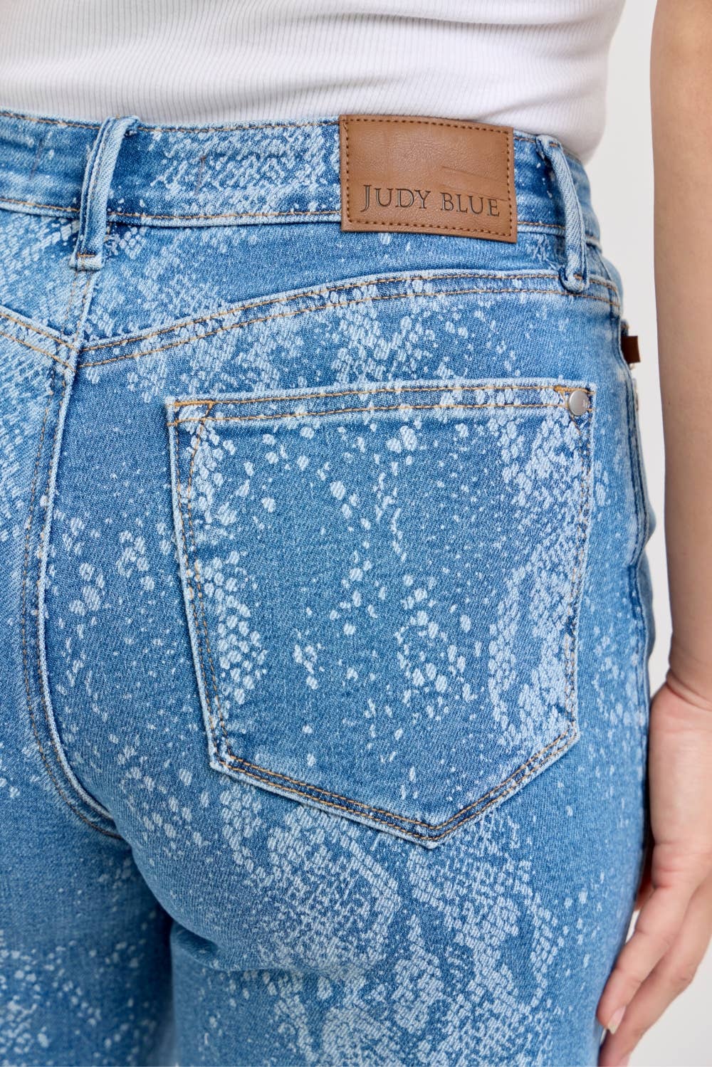 Snake Skin Cropped Jean