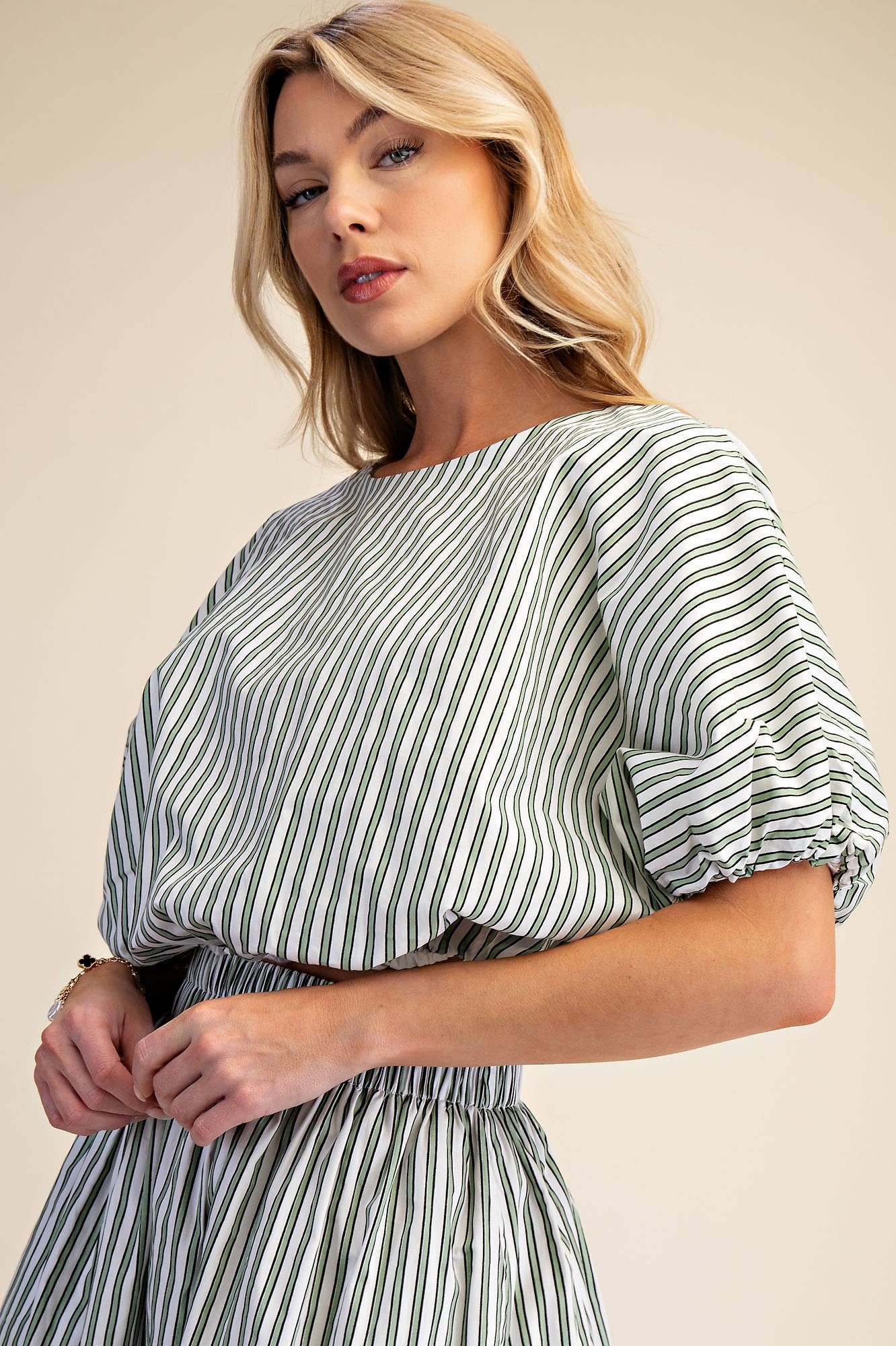 Round Neck Elastic Waist Balloon Crop Top
