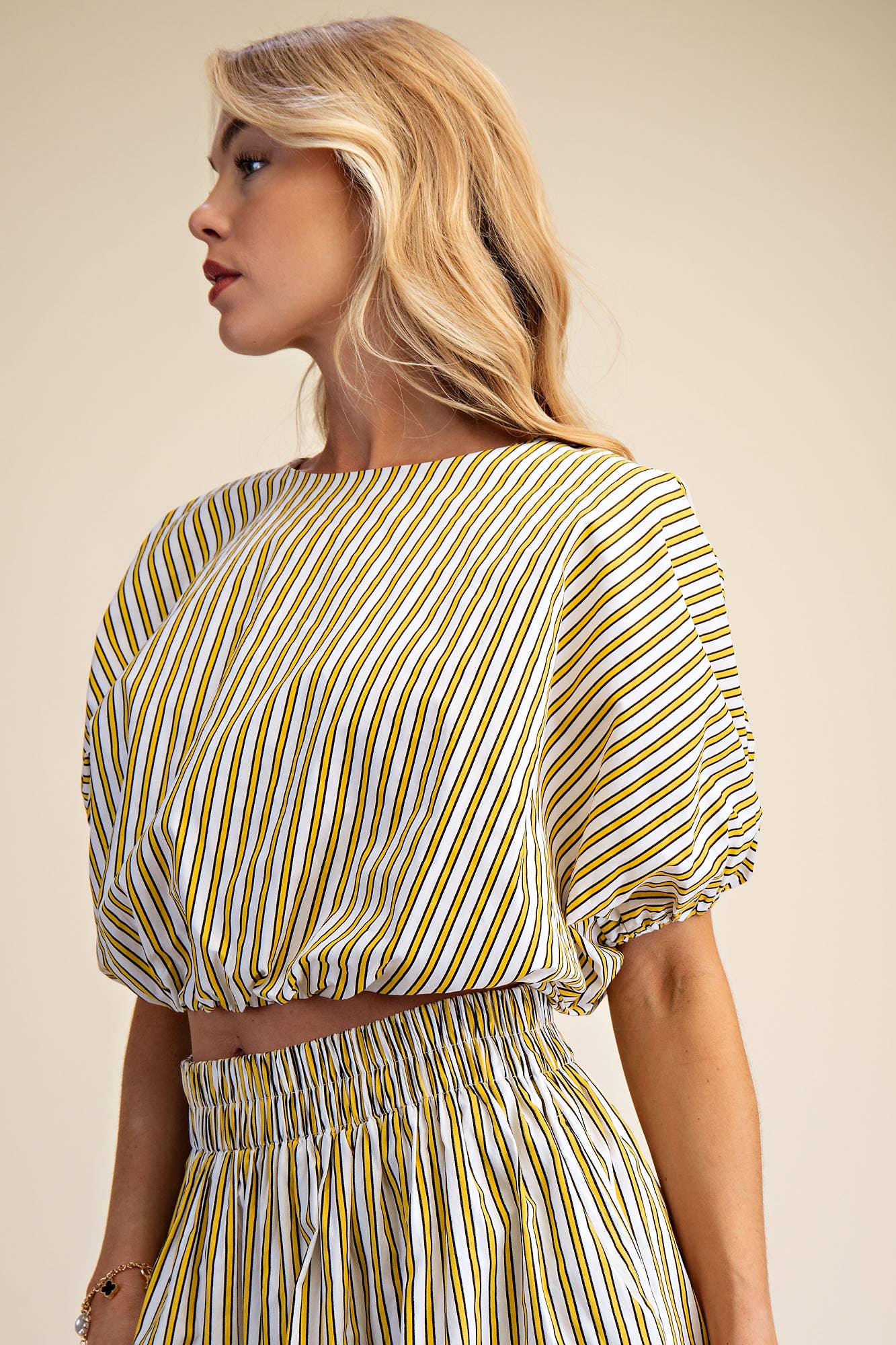 Round Neck Elastic Waist Balloon Crop Top