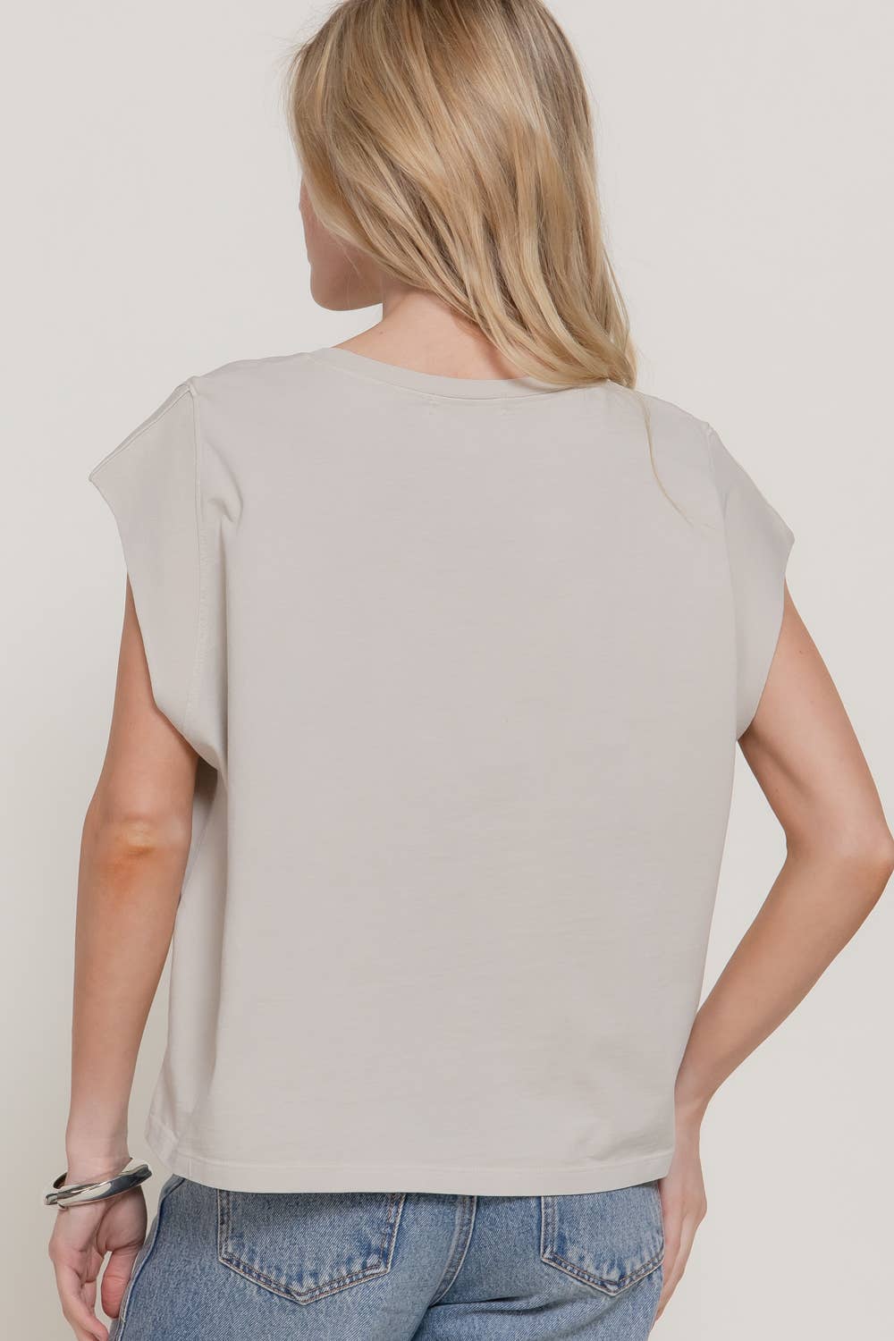 Sleeveless Round Neck Tee